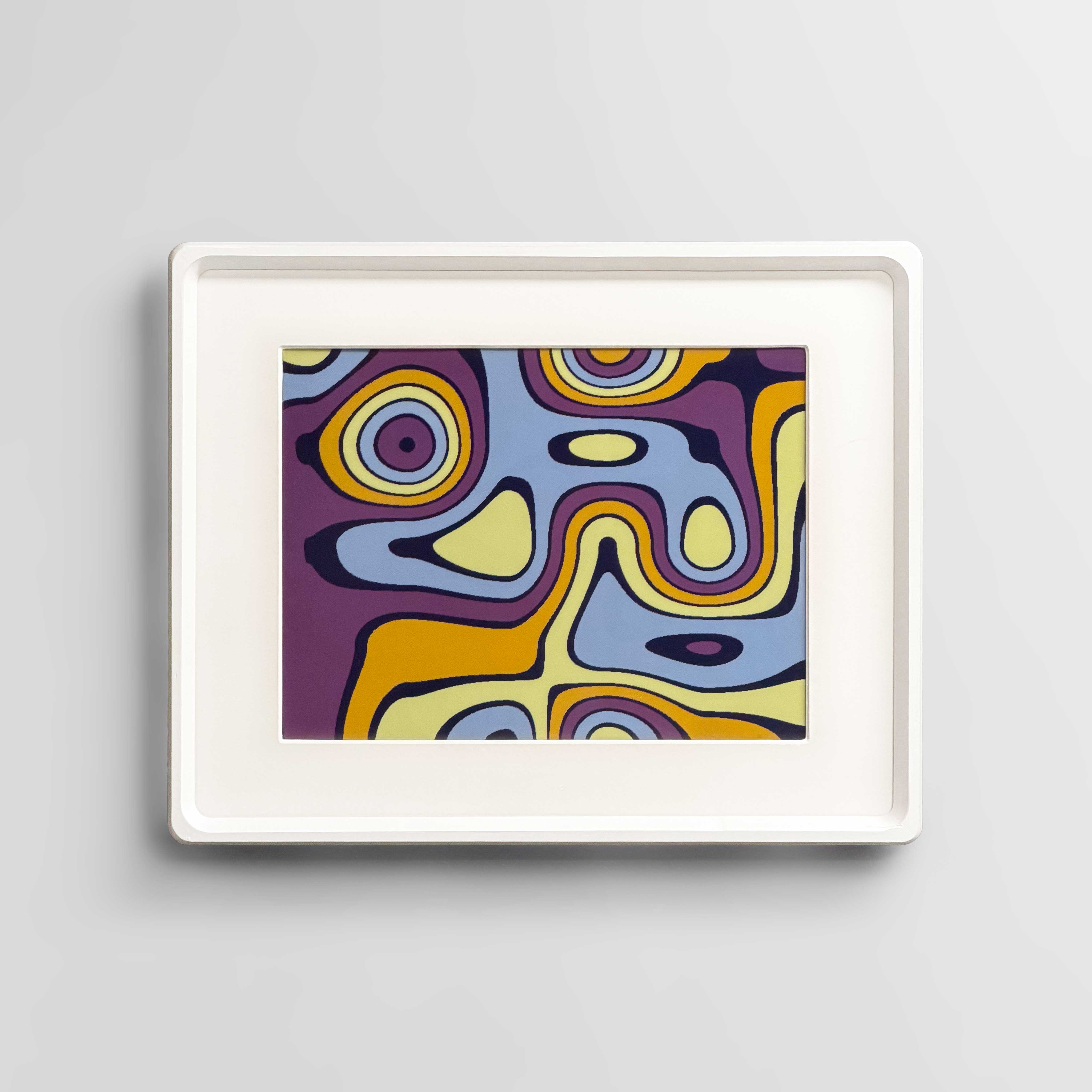 Wallie Round White Frame